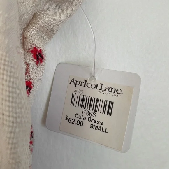 Dress - Picture 2 of 2